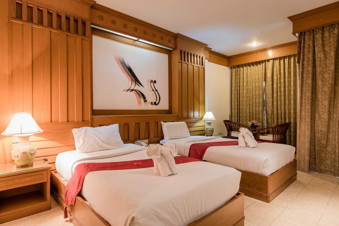 Cello Hotel Patong Экстерьер фото